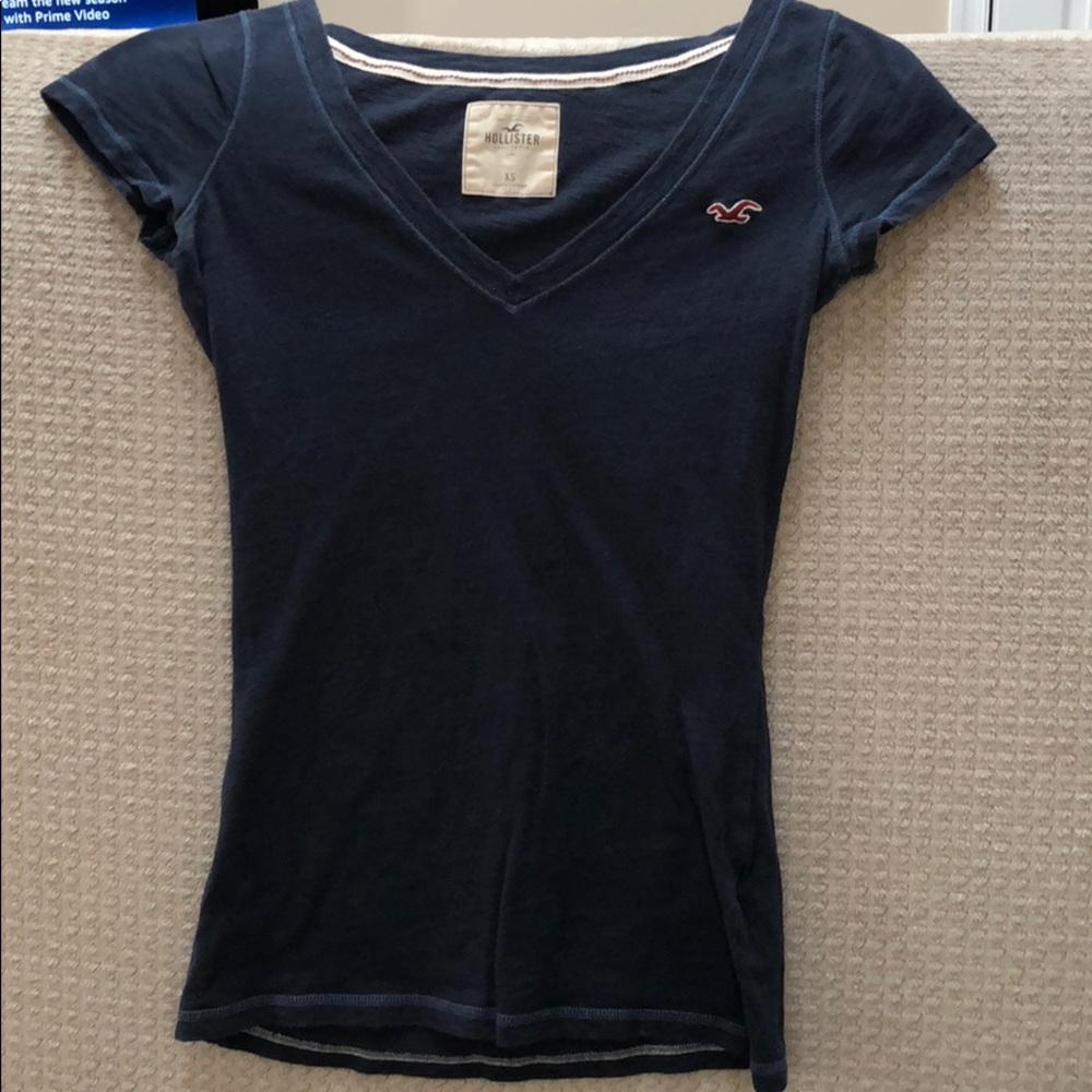 Navy Women’s XS Hollister Tee